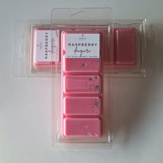 Waxmelt snapbar met de heerlijk, fruitige geur van de raspberry daiquiri cocktail. Roze rood van kleur met glitters.
